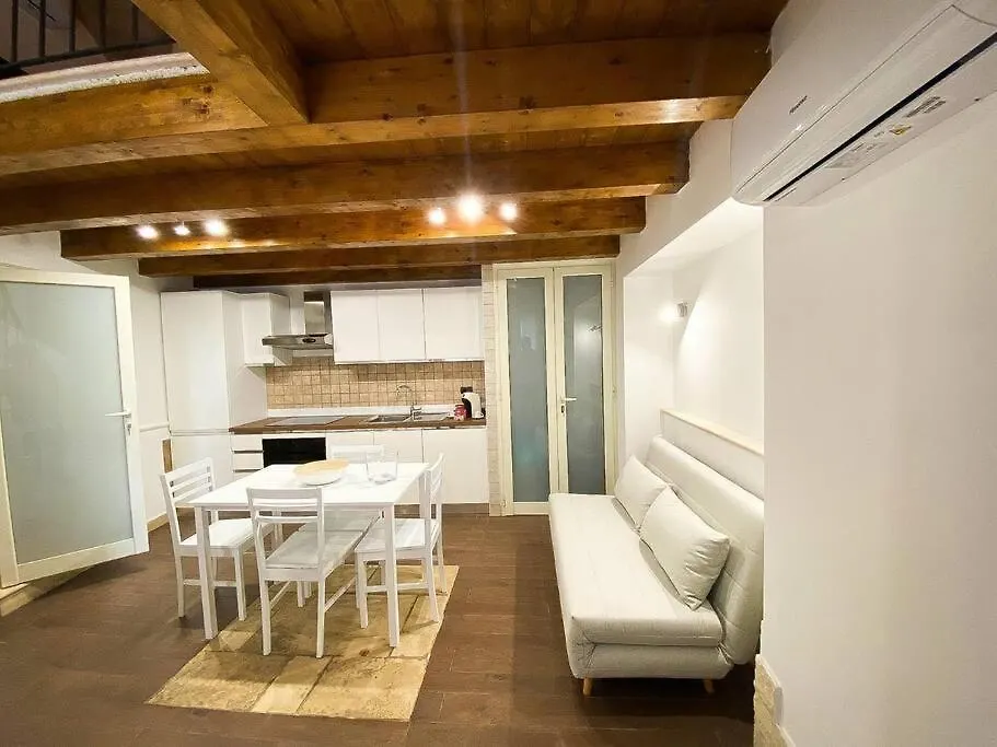 Villa Casa Pachira à Bari 0*,  Italie